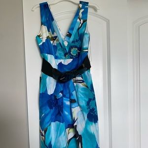 Blue Floral Dress with Pockets!